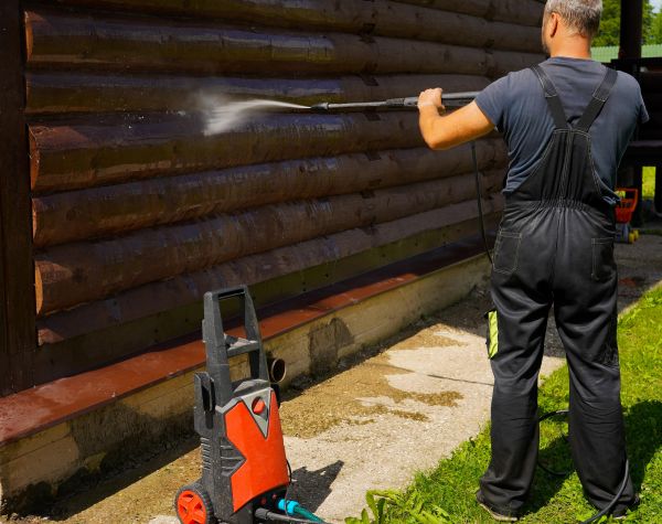 Cost of Log Home Pressure Washing in Portland