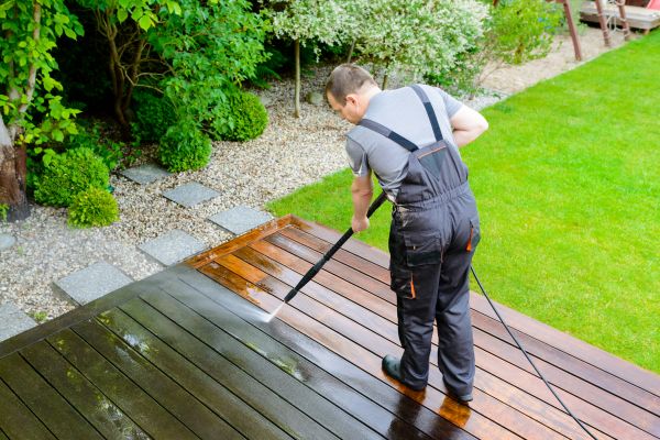 Cost of Deck And Patio Cleaning in Portland