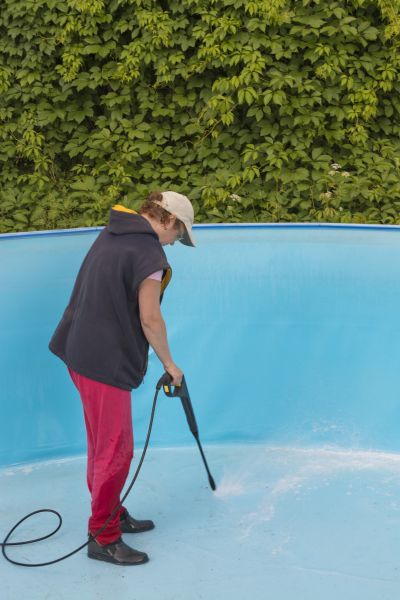 Cost of Pool Pressure Washing in Portland