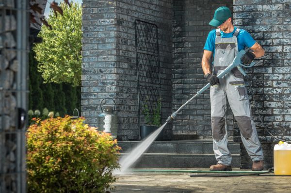 Cost of Outside House Cleaning in Portland